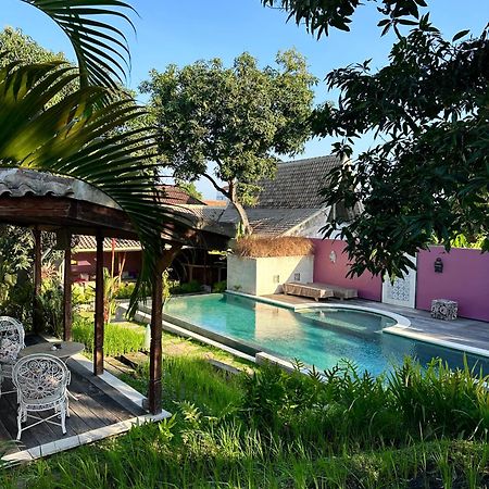 Guesthouse Mooz Canggu Exterior foto